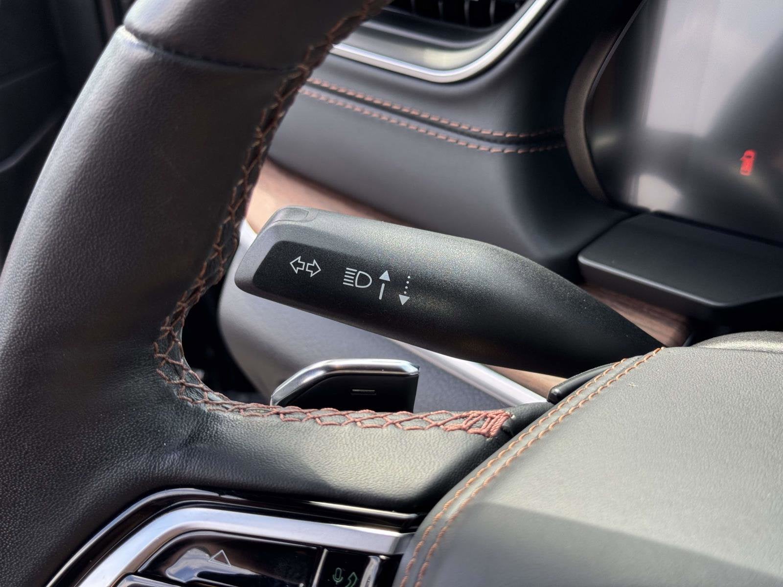 2023 Jeep Grand Cherokee Summit