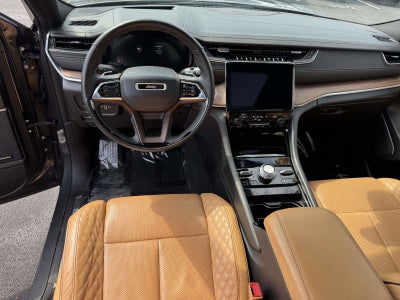 2023 Jeep Grand Cherokee Summit