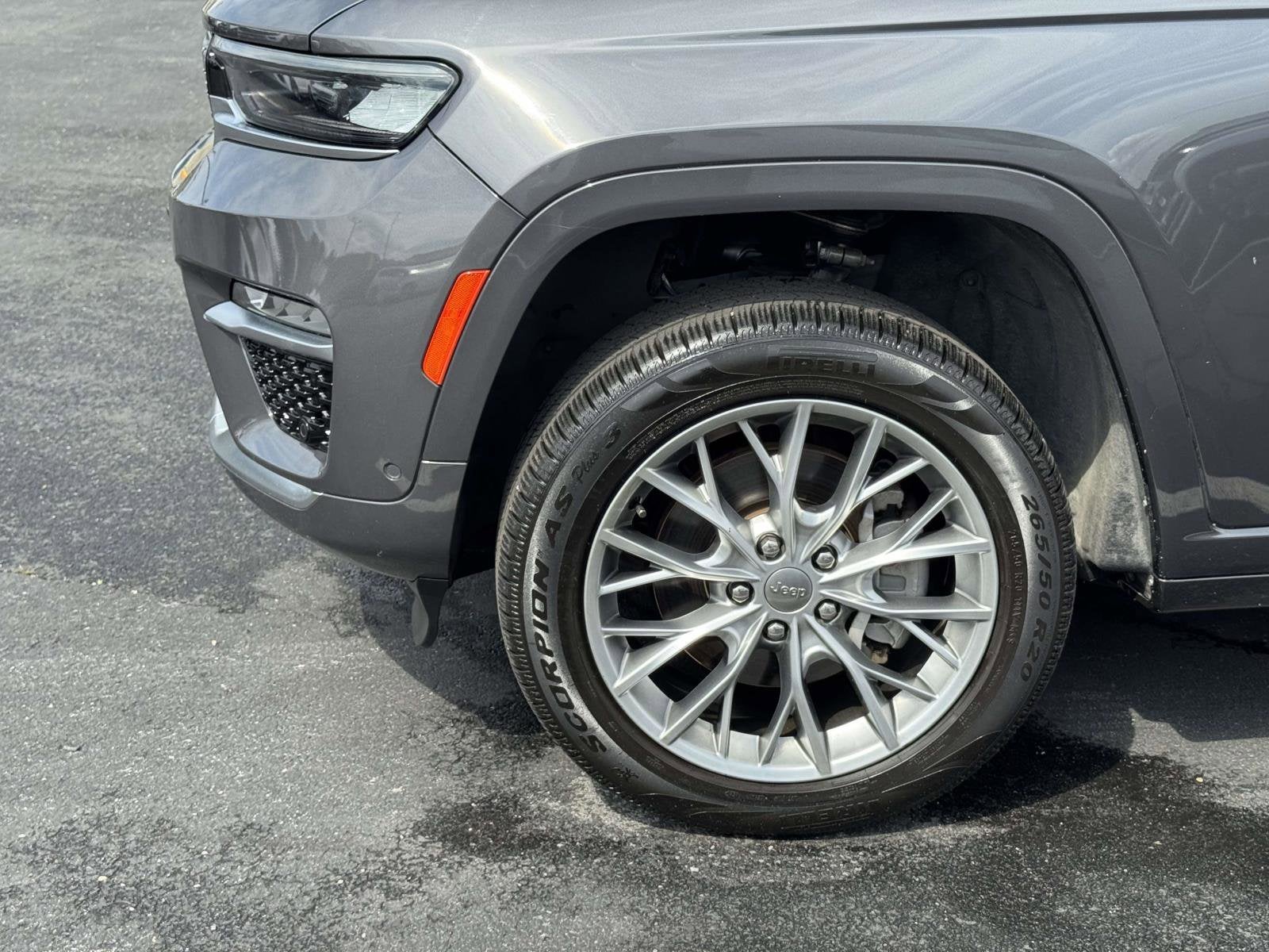 2023 Jeep Grand Cherokee Summit