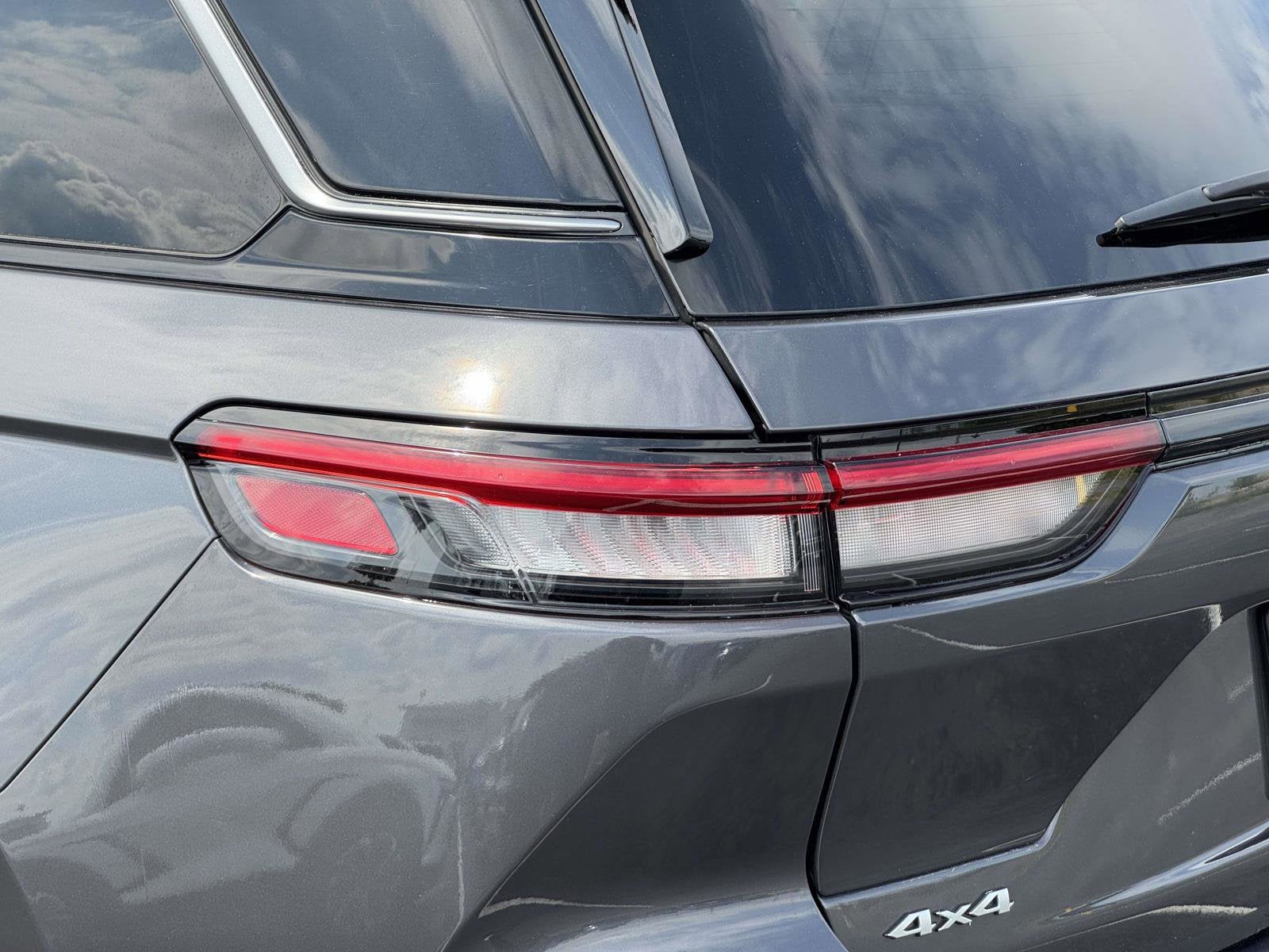 2023 Jeep Grand Cherokee Summit