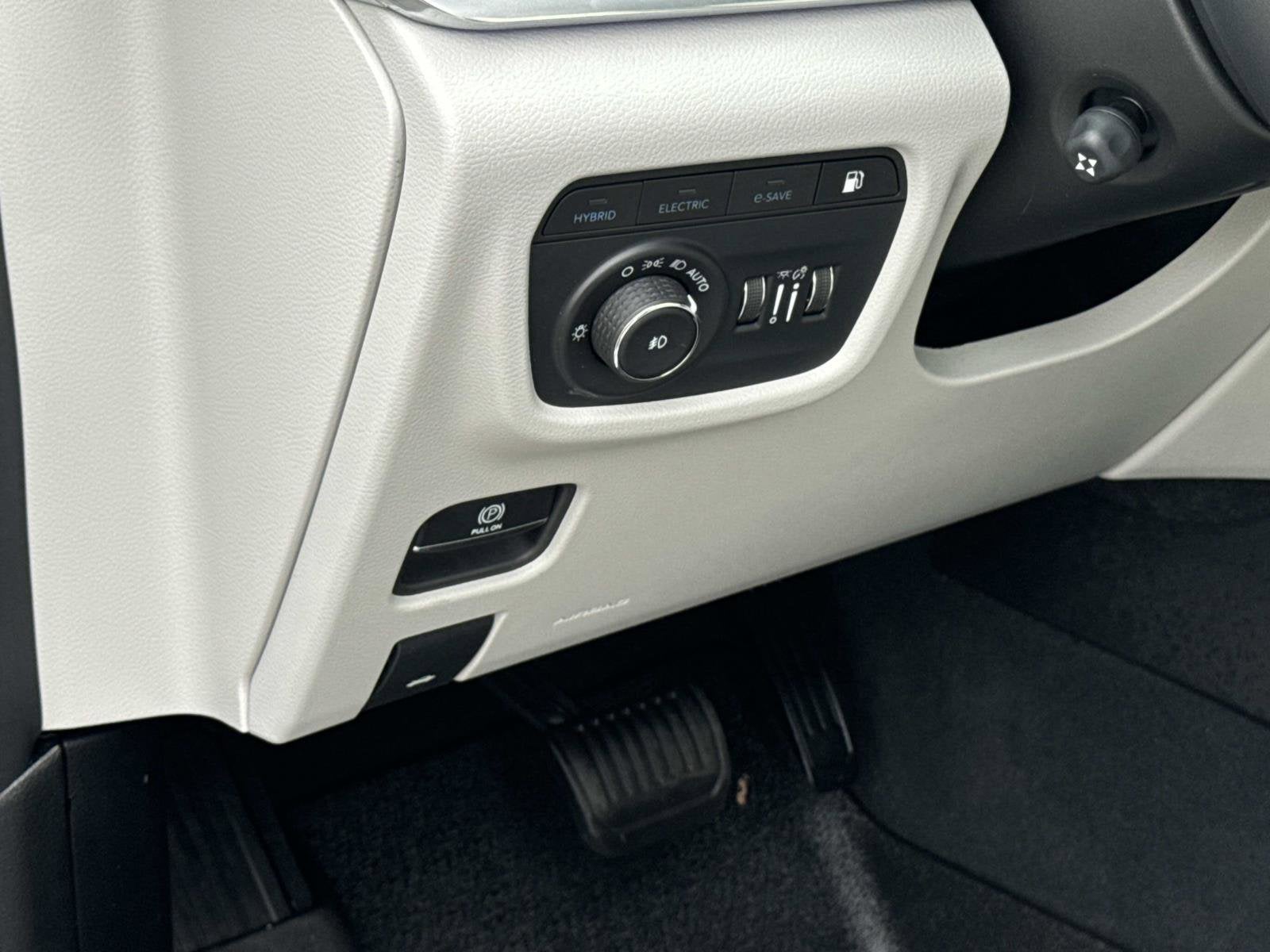 2022 Jeep Grand Cherokee 4xe Overland