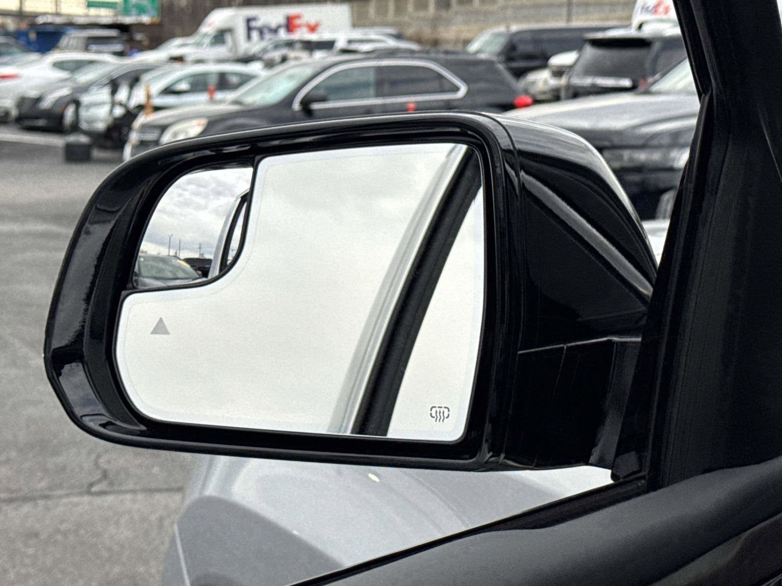 2024 Jeep Grand Wagoneer BASE