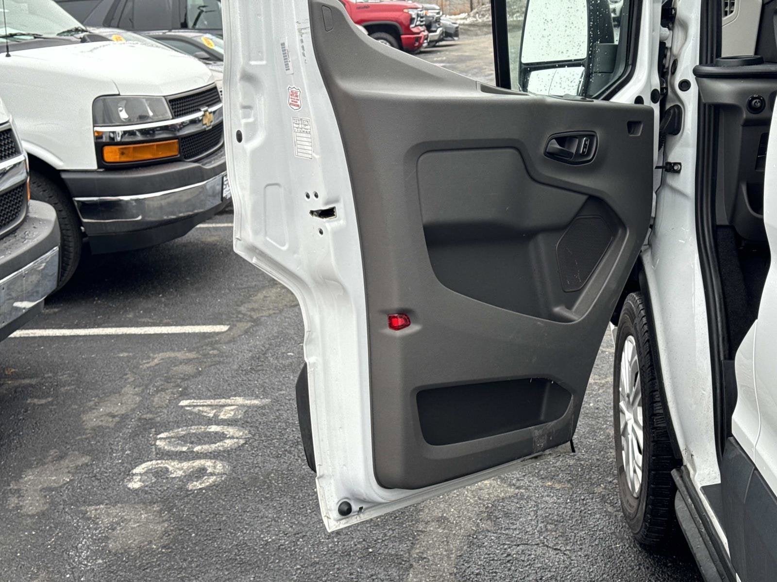 2024 Ford Transit Passenger Wagon XL