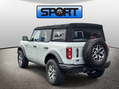 2021 Ford Bronco Base