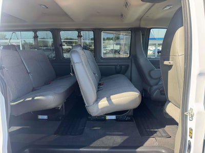 2025 Chevrolet Express Passenger 1LT