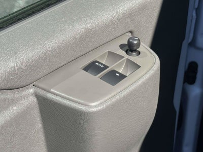 2025 Chevrolet Express Passenger 1LT
