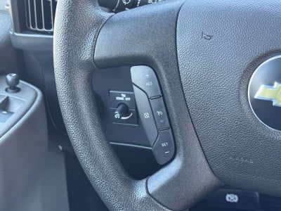 2025 Chevrolet Express Passenger 1LT