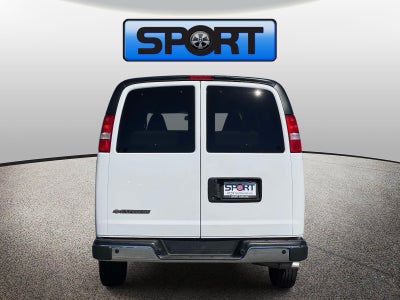 2025 Chevrolet Express Passenger 1LT
