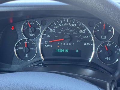 2025 Chevrolet Express Passenger 1LT