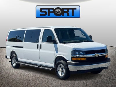 2025 Chevrolet Express Passenger 1LT