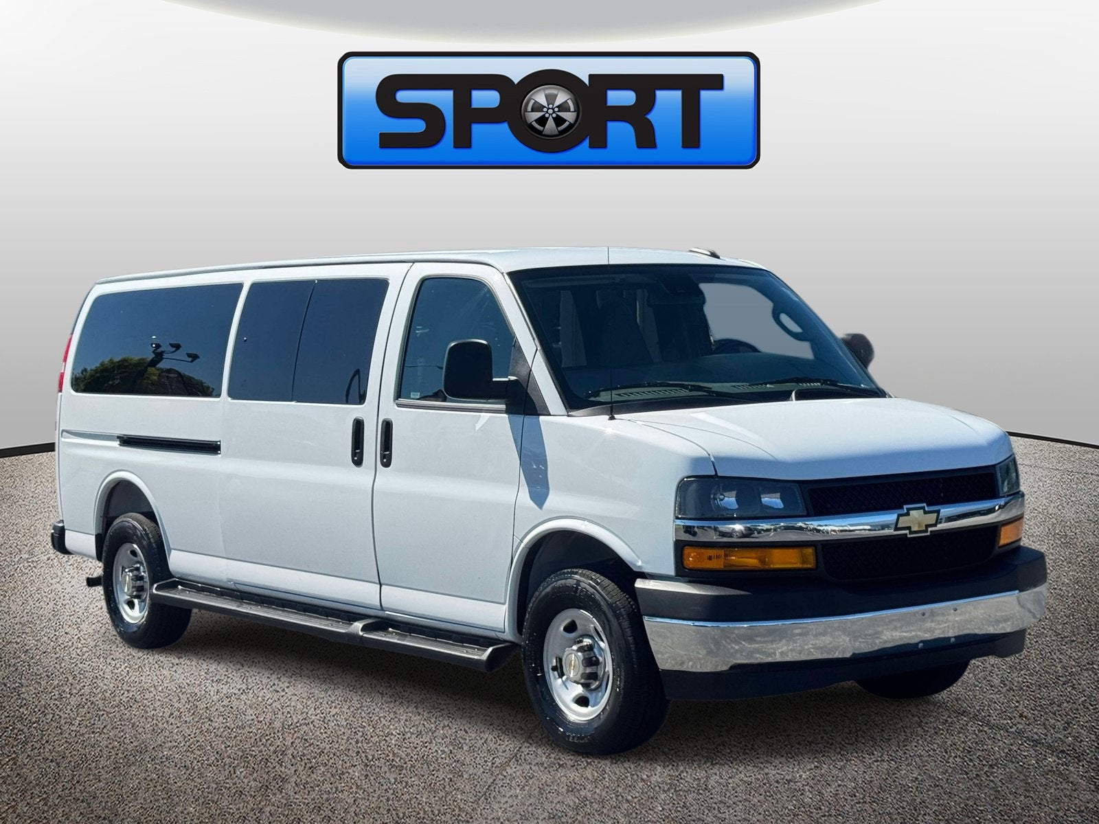 2025 Chevrolet Express Passenger 1LT