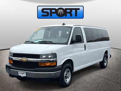 2024 Chevrolet Express Passenger 3500 1LT