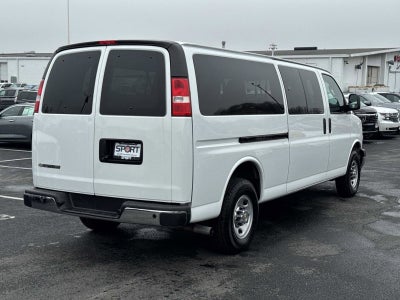 2024 Chevrolet Express Passenger 3500 1LT