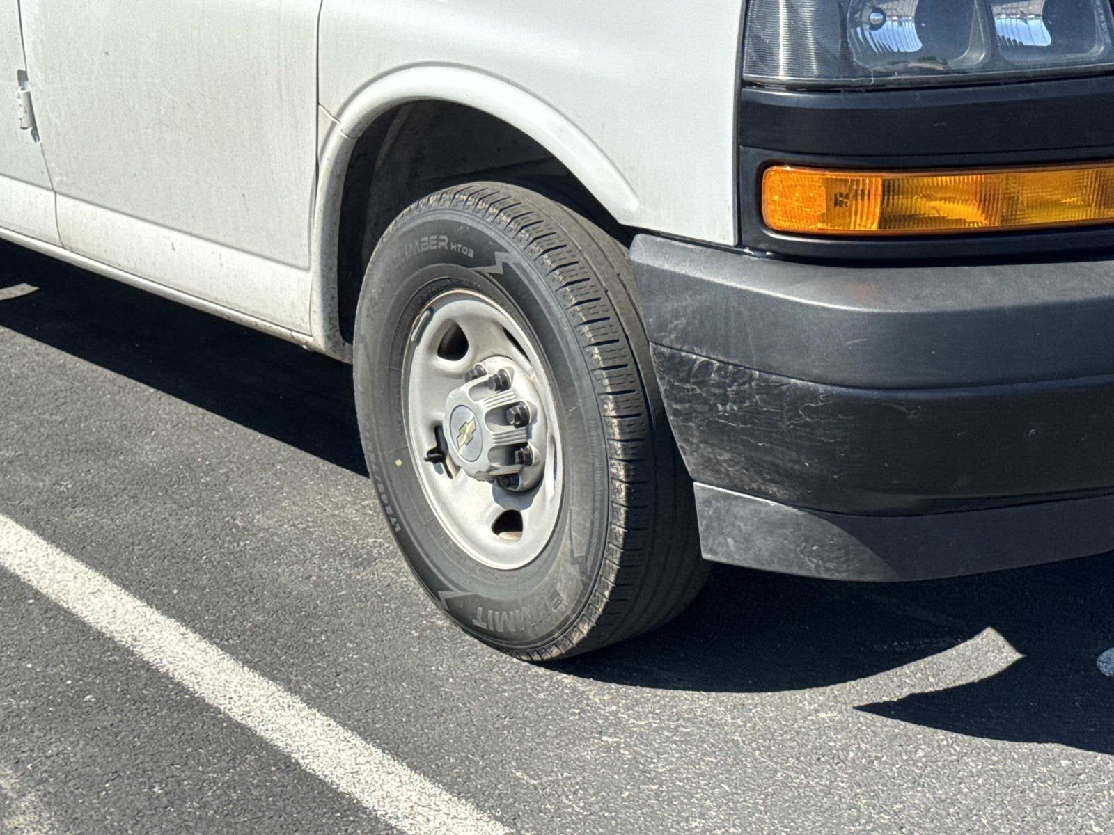 2024 Chevrolet Express Cargo 2500 WT