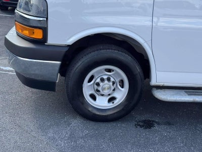 2025 Chevrolet Express Cargo WT
