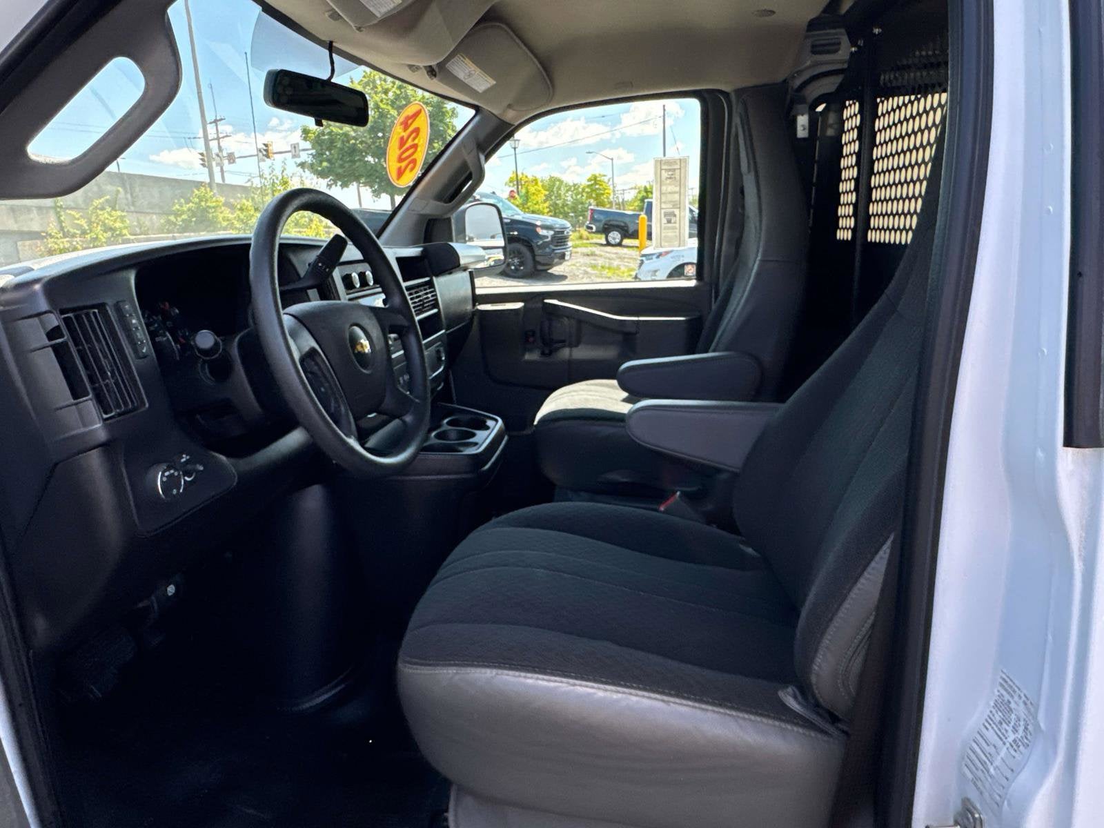 2024 Chevrolet Express Cargo 2500 WT
