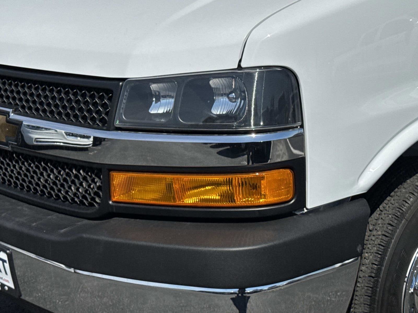 2024 Chevrolet Express Cargo 2500 WT