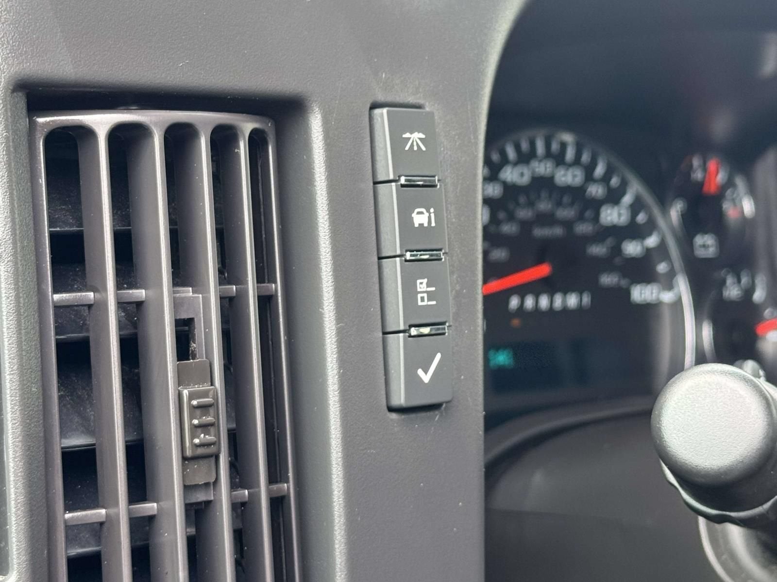 2024 Chevrolet Express Cargo 2500 WT