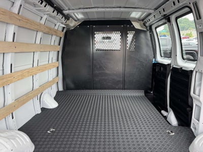 2025 Chevrolet Express Cargo WT