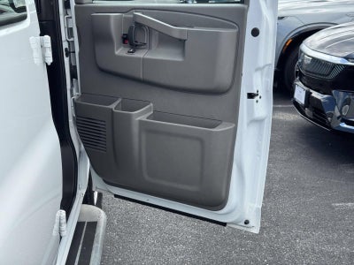 2025 Chevrolet Express Cargo WT