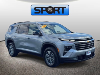 2025 Chevrolet Traverse LT