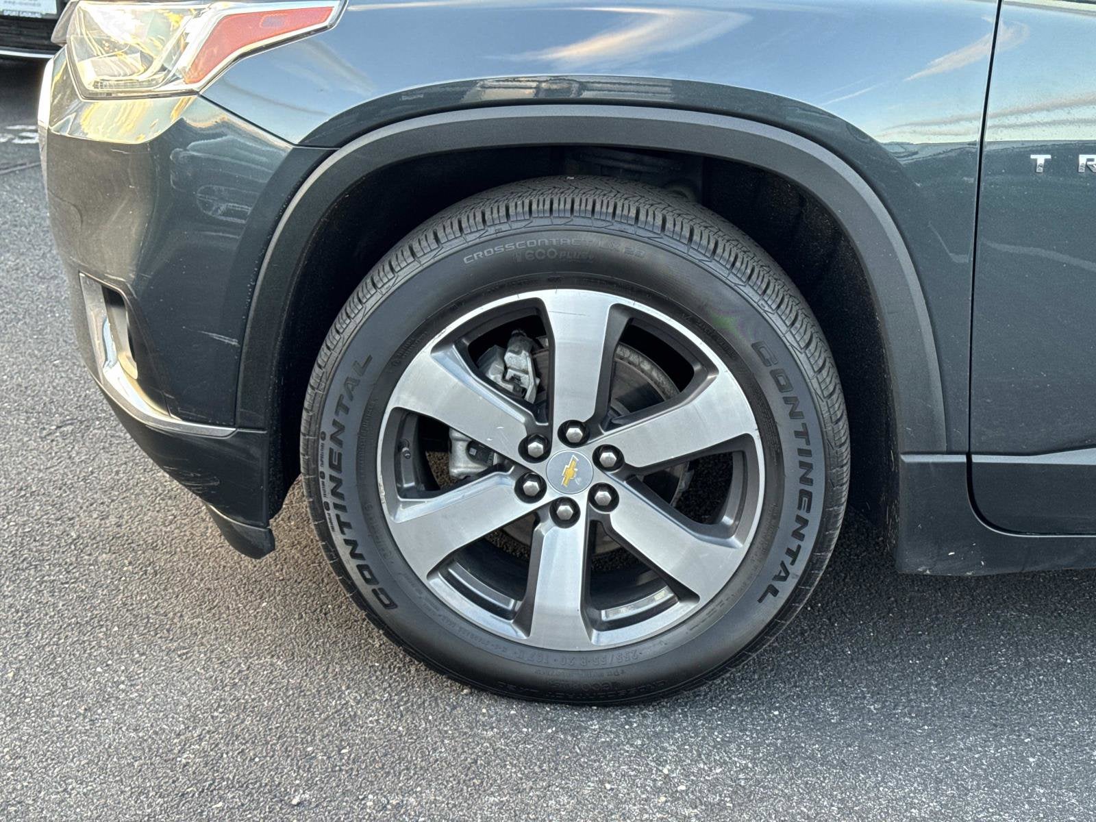 2021 Chevrolet Traverse LT Leather