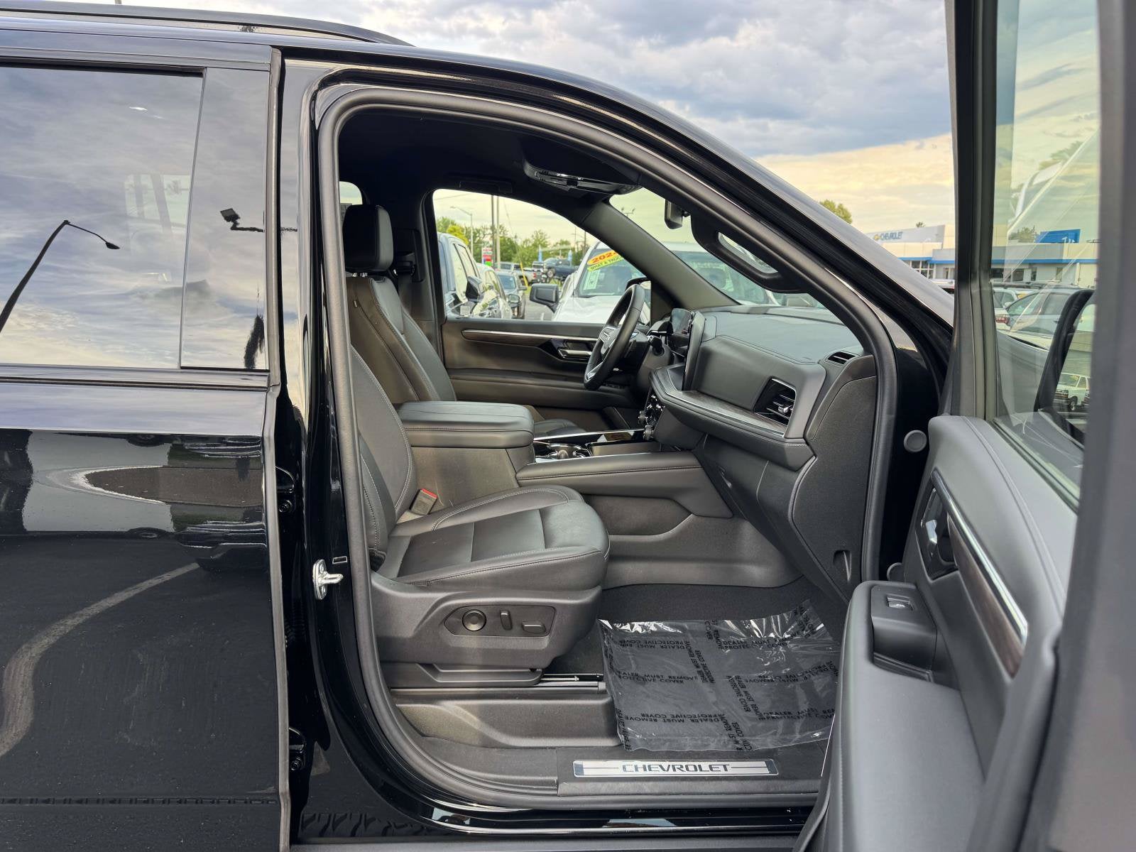 2025 Chevrolet Suburban Z71