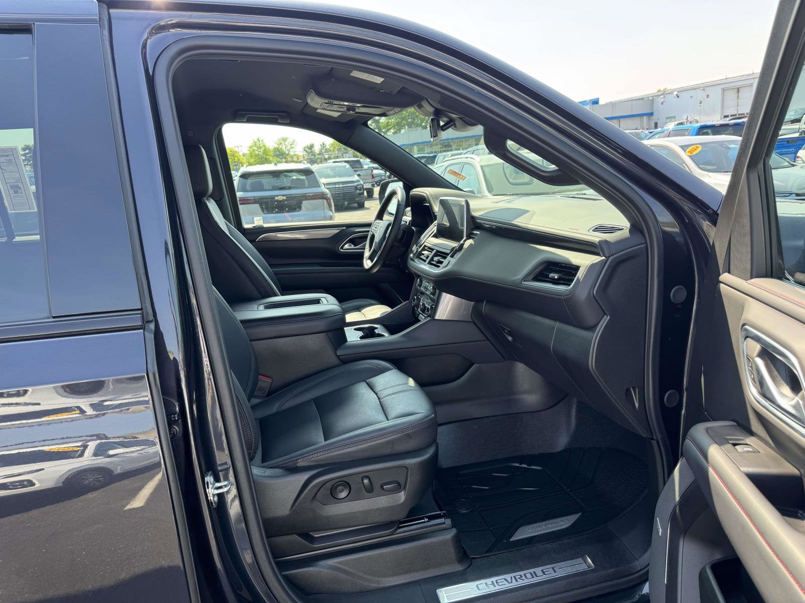 2024 Chevrolet Suburban RST