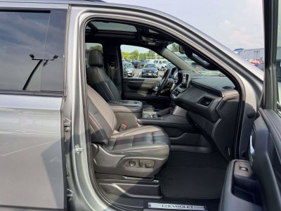 2023 Chevrolet Suburban RST