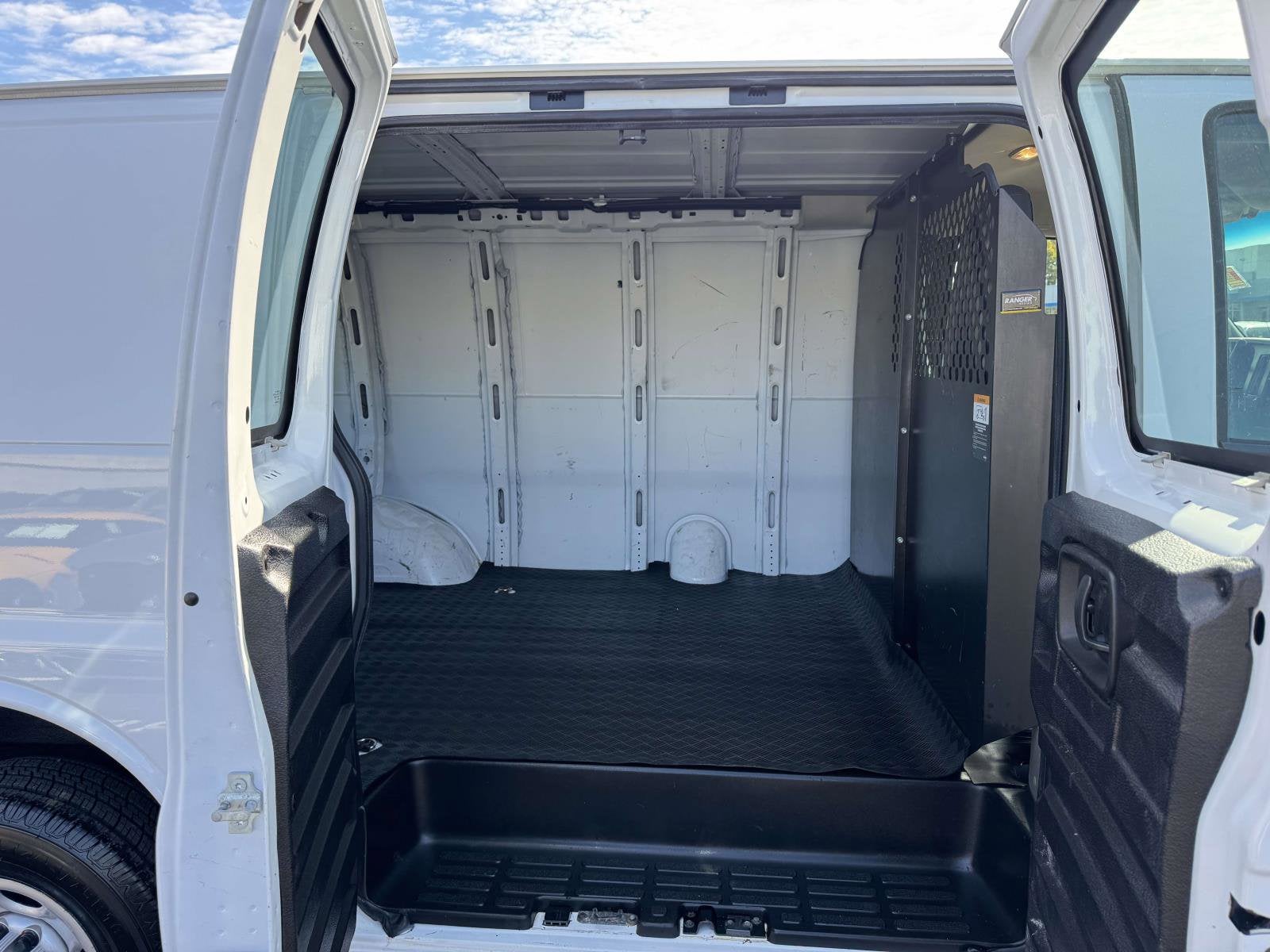 2021 GMC Savana Cargo 2500 Work Van