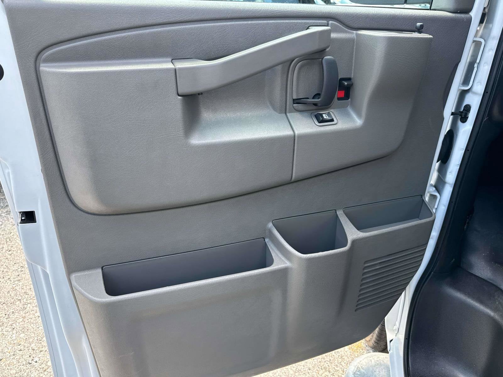 2024 GMC Savana Cargo 2500 Work Van