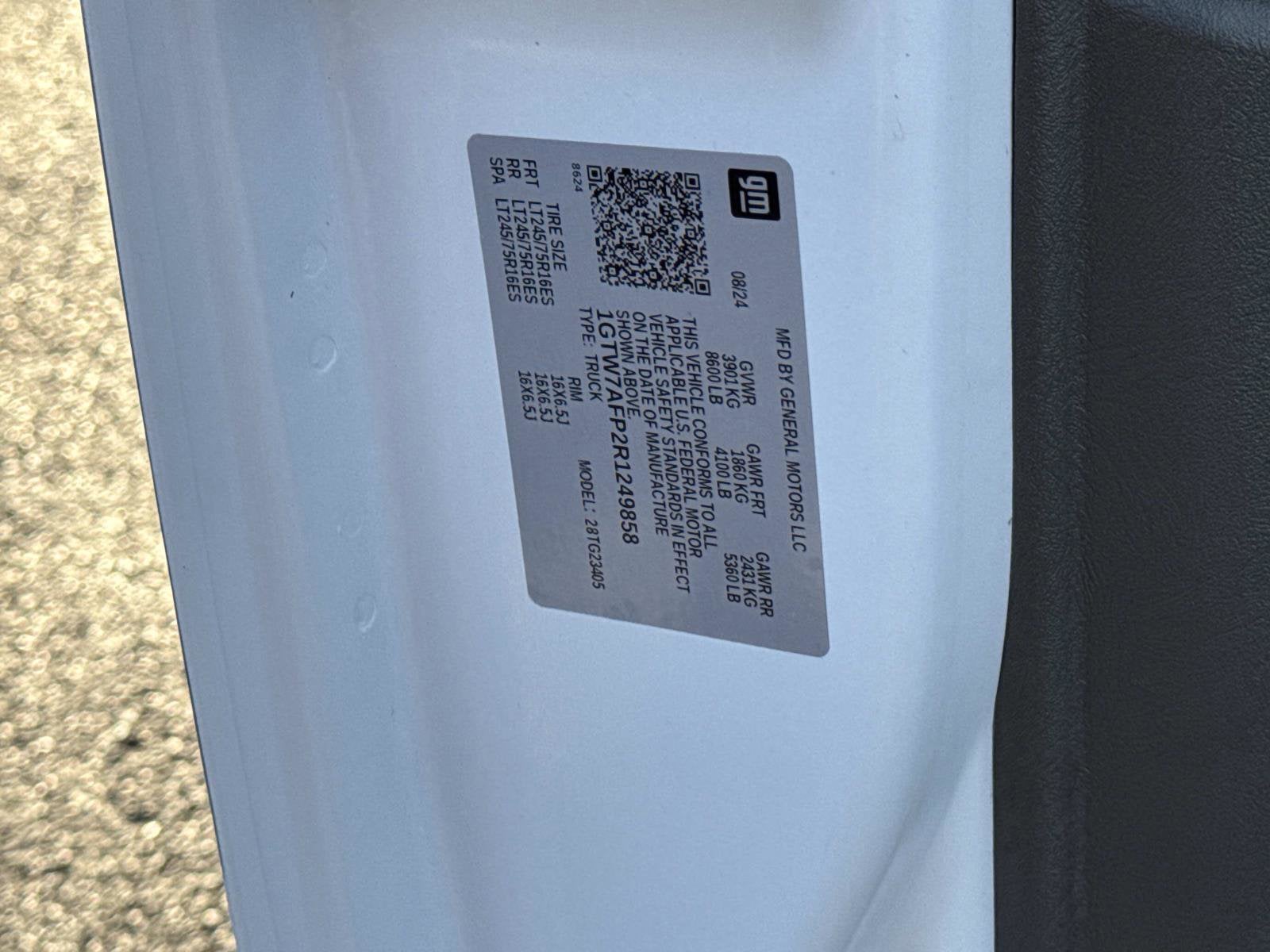 2024 GMC Savana Cargo 2500 Work Van