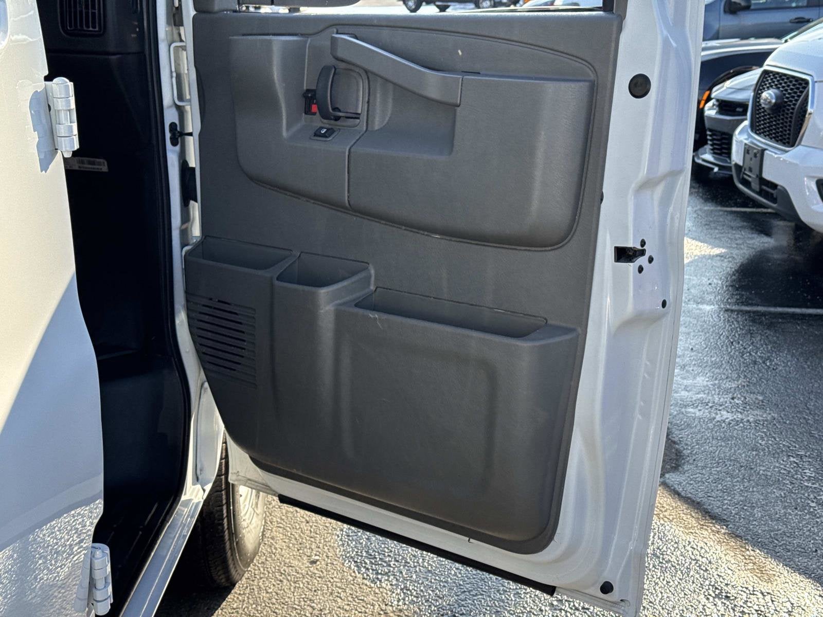 2024 GMC Savana Cargo 2500 Work Van