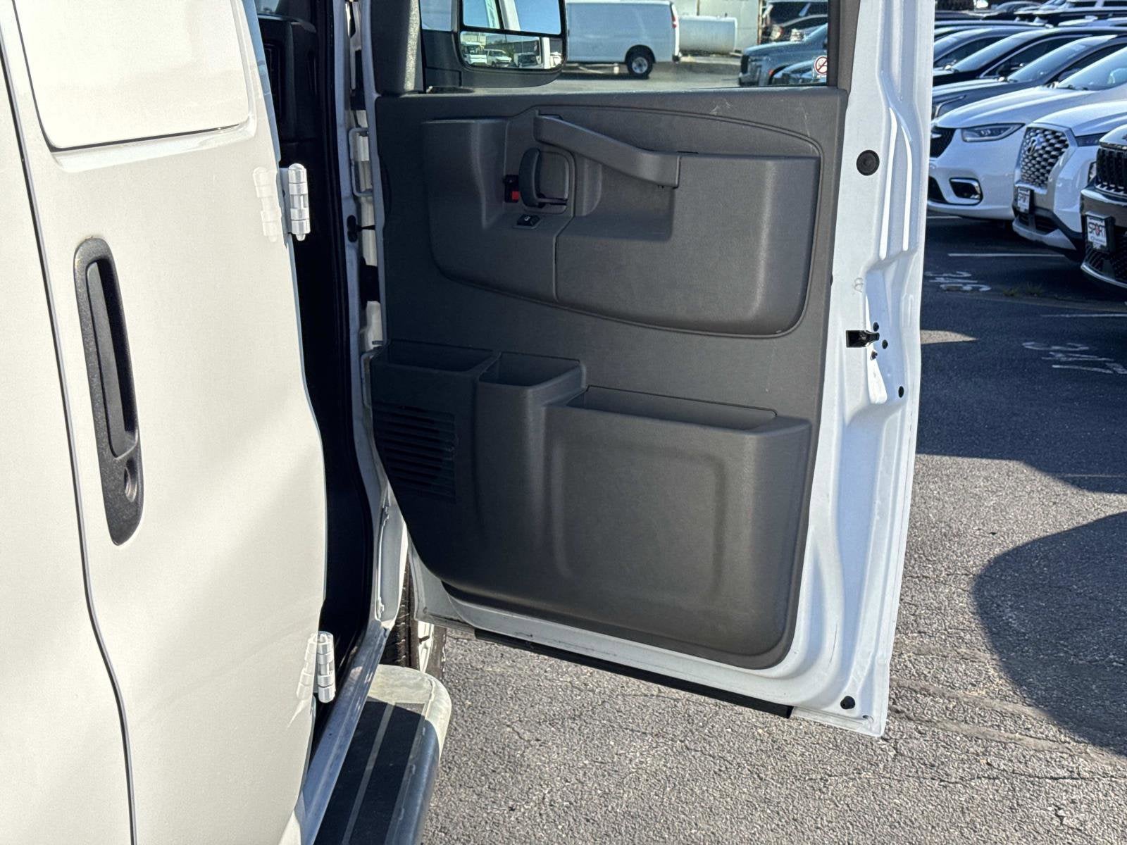 2024 GMC Savana Cargo 2500 Work Van