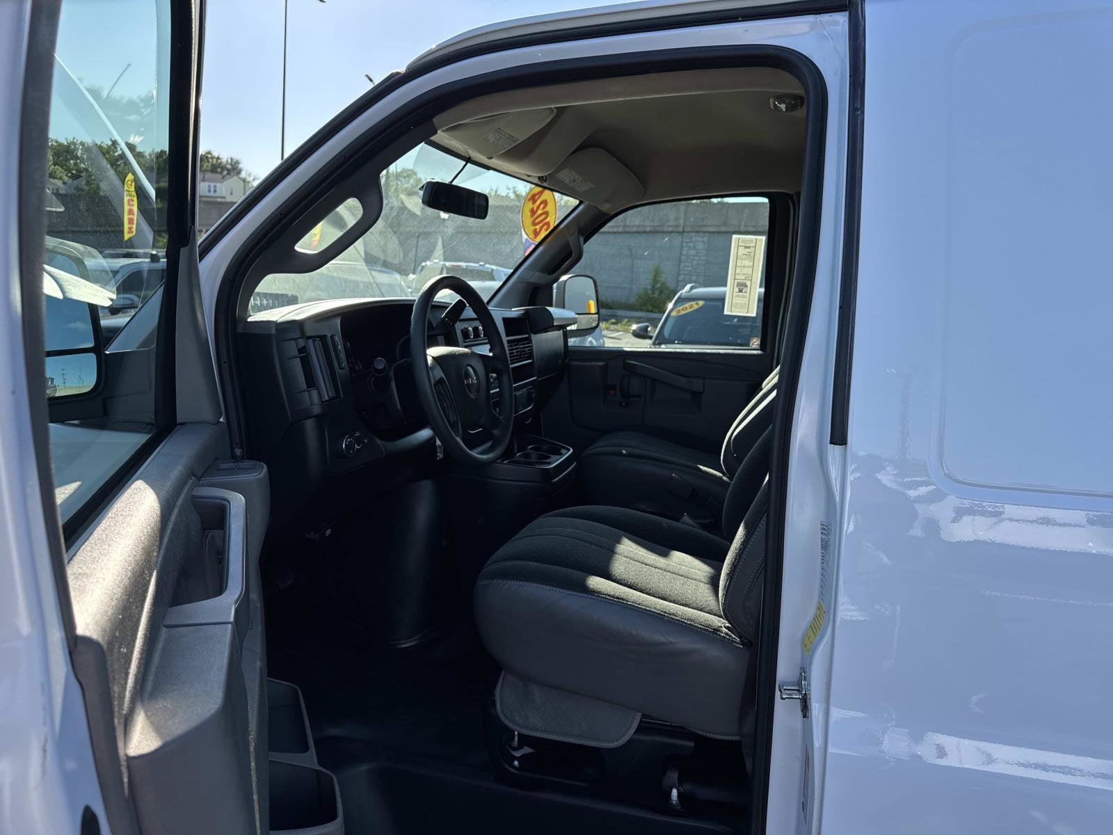 2024 GMC Savana Cargo 2500 Work Van