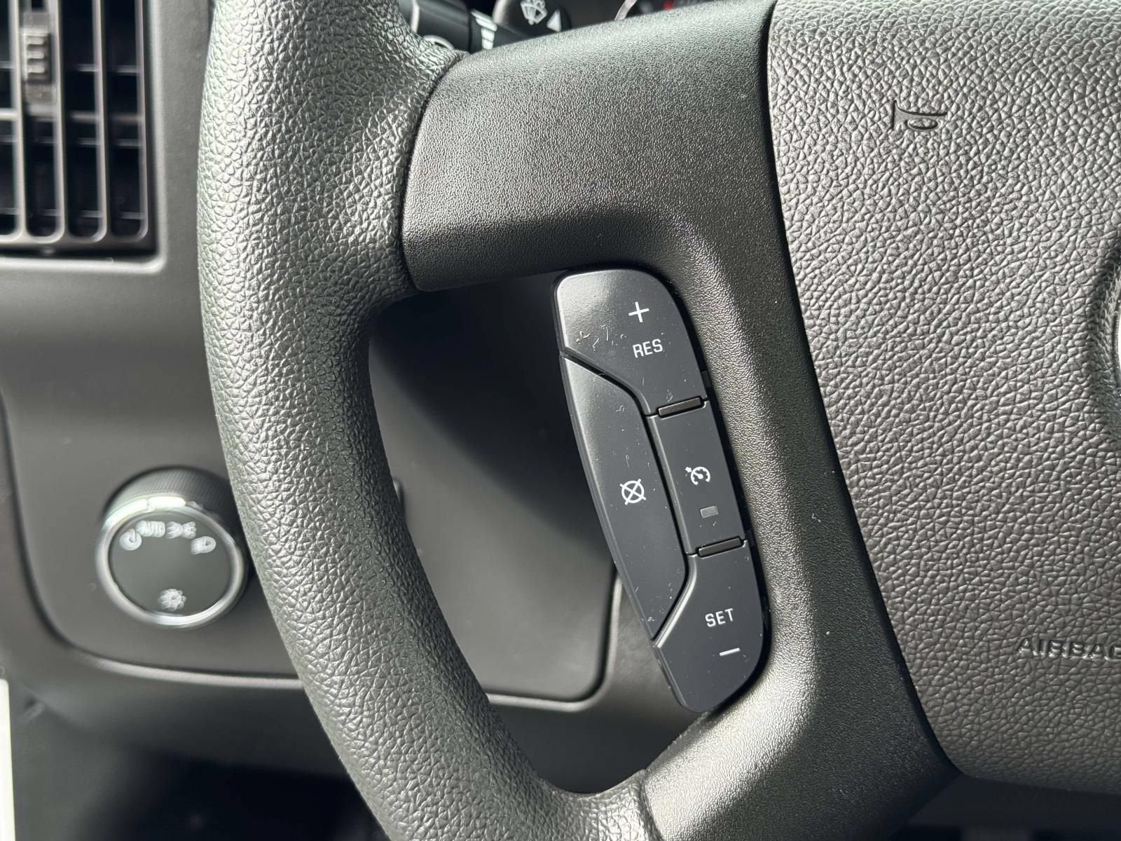 2024 GMC Savana Cargo 2500 Work Van