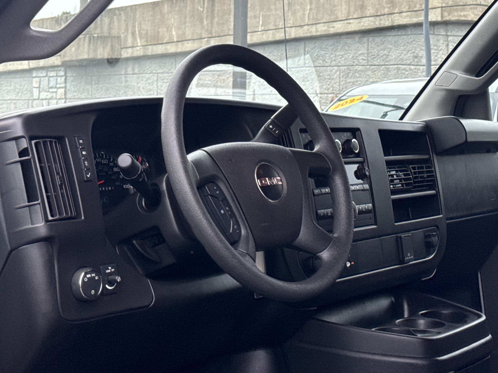 2024 GMC Savana Cargo 2500 Work Van