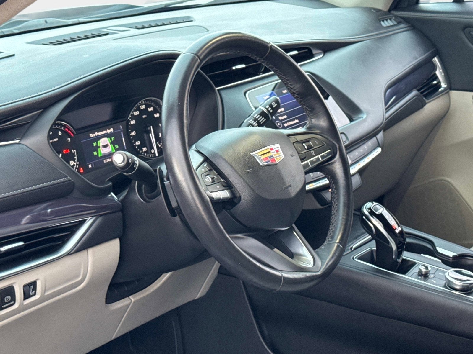 2022 Cadillac XT4 Luxury