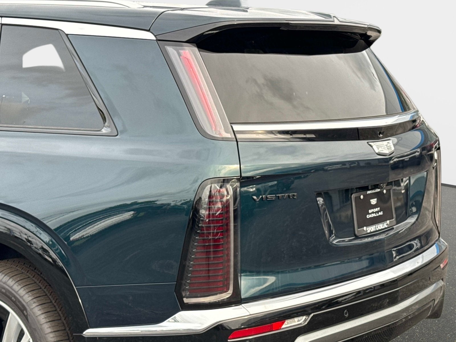 2027 Cadillac VISTIQ Luxury
