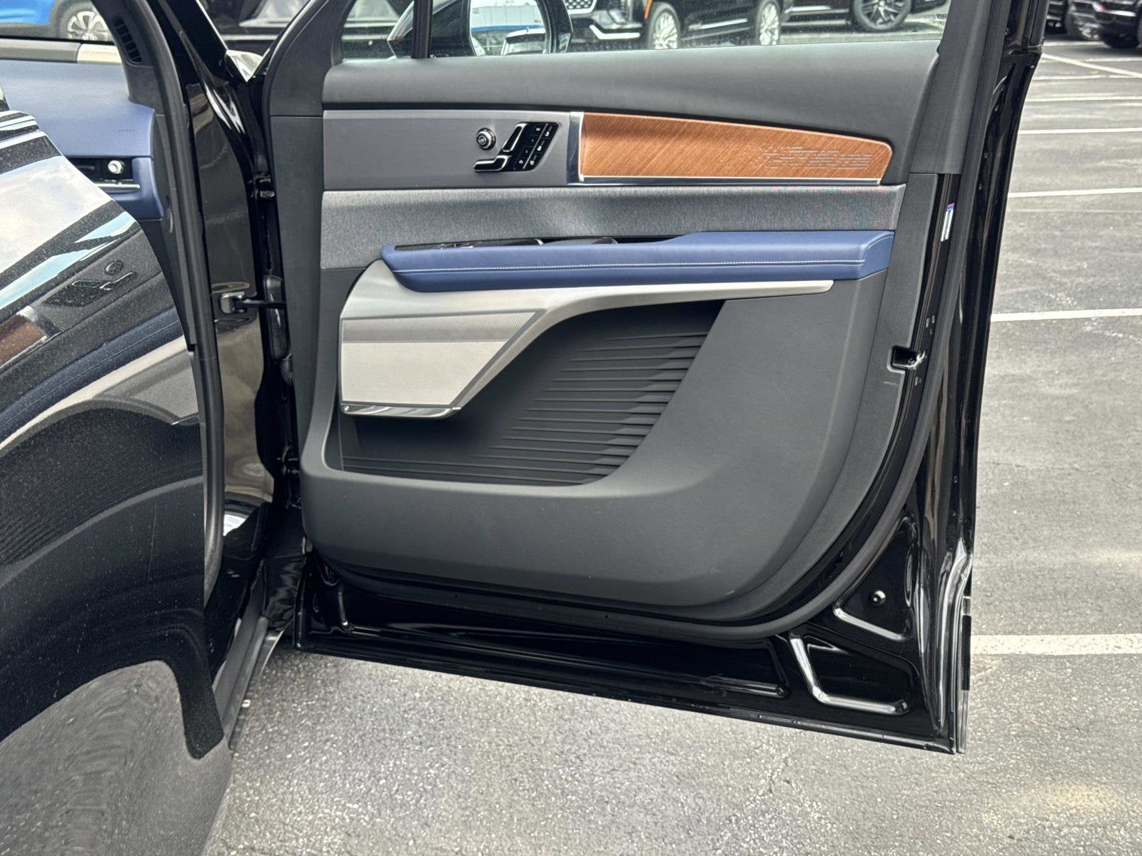 2026 Cadillac VISTIQ Premium Luxury