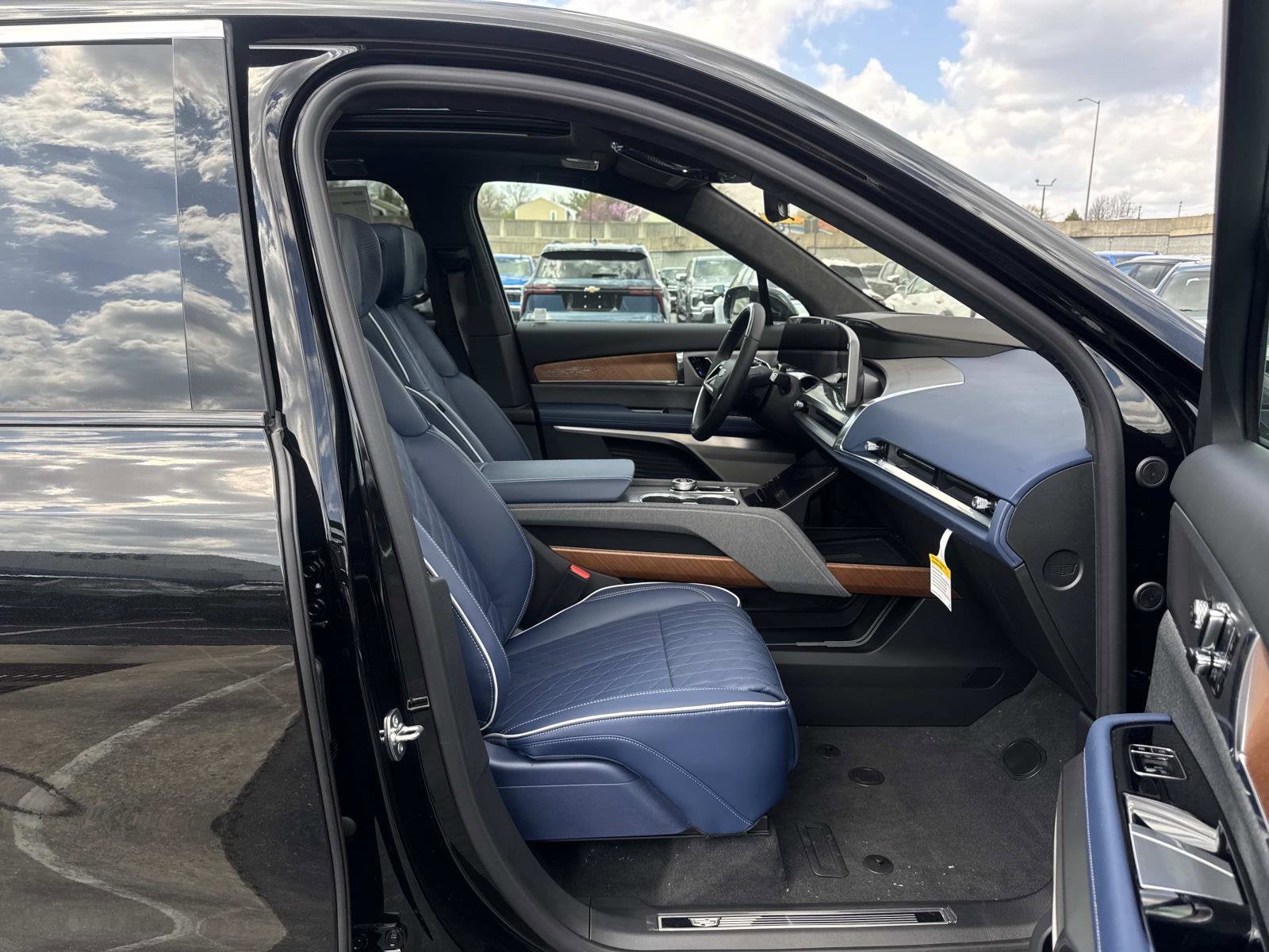 2026 Cadillac VISTIQ Premium Luxury