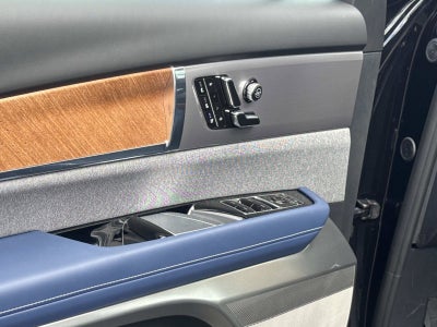 2026 Cadillac VISTIQ Premium Luxury