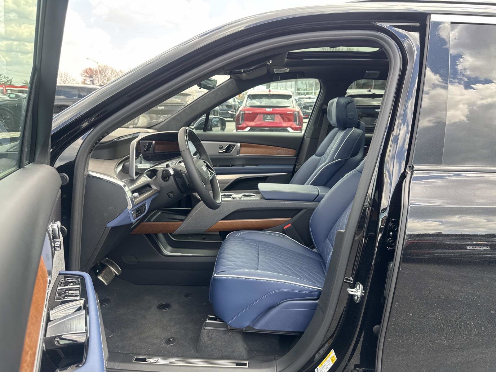 2026 Cadillac VISTIQ Premium Luxury