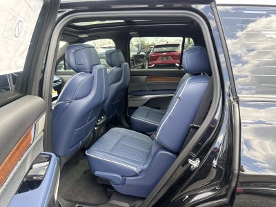 2026 Cadillac VISTIQ Premium Luxury