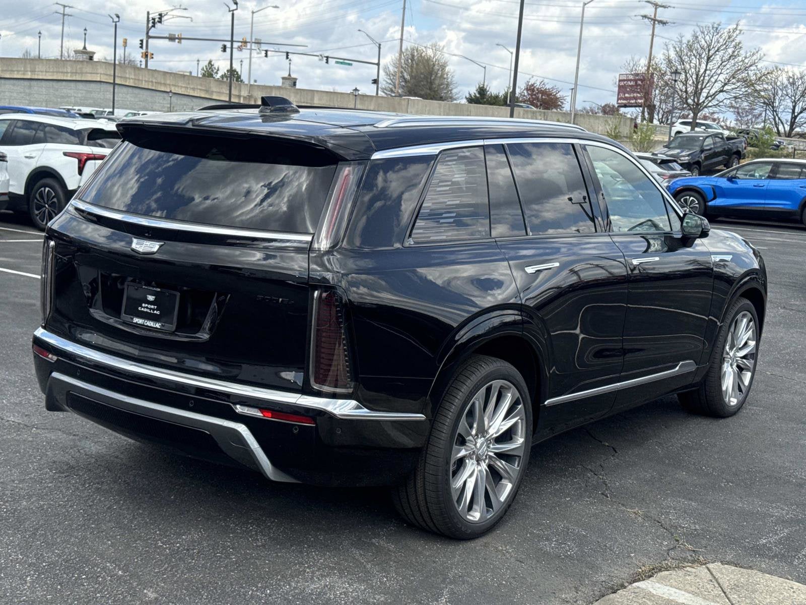 2026 Cadillac VISTIQ Premium Luxury