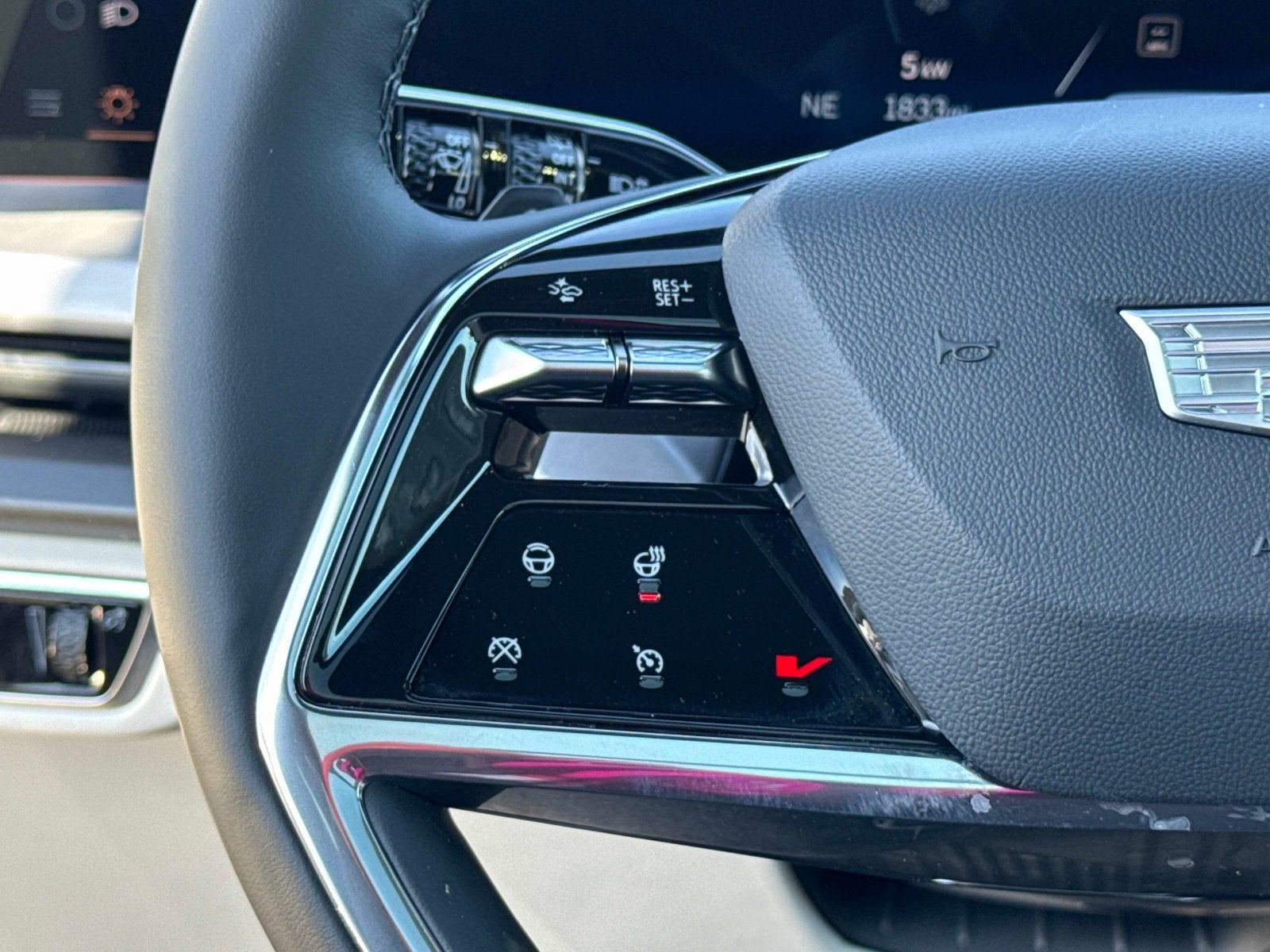 2026 Cadillac VISTIQ Sport