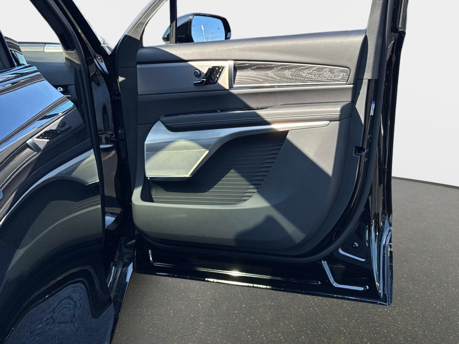 2026 Cadillac VISTIQ Platinum