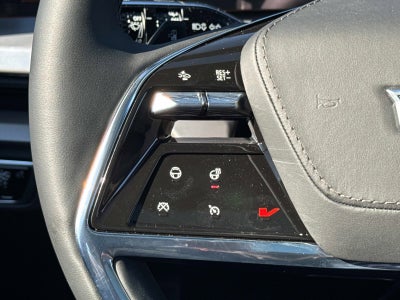 2026 Cadillac VISTIQ Platinum