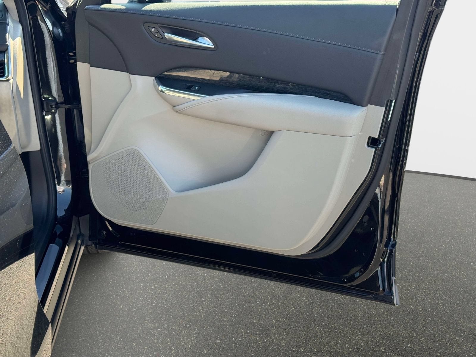 2023 Cadillac XT4 AWD Premium Luxury