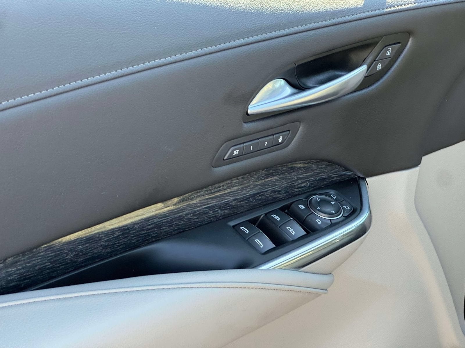 2023 Cadillac XT4 AWD Premium Luxury